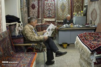 Arak Carpet Bazaar 5-Fatemeh Abedi-WikiRug.jpg